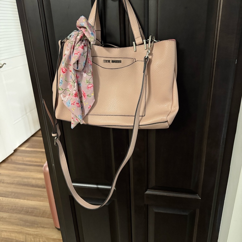 Steve Madden Light Blush Pink crossbody Tote